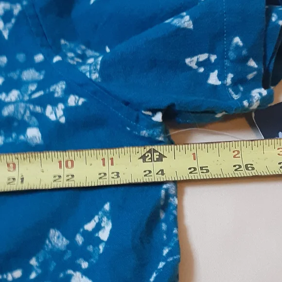 LUCKY BRAND BLUE AND WHITE BUTTON DOWN FRONT SHIRT, XL - Picture 6 of 10